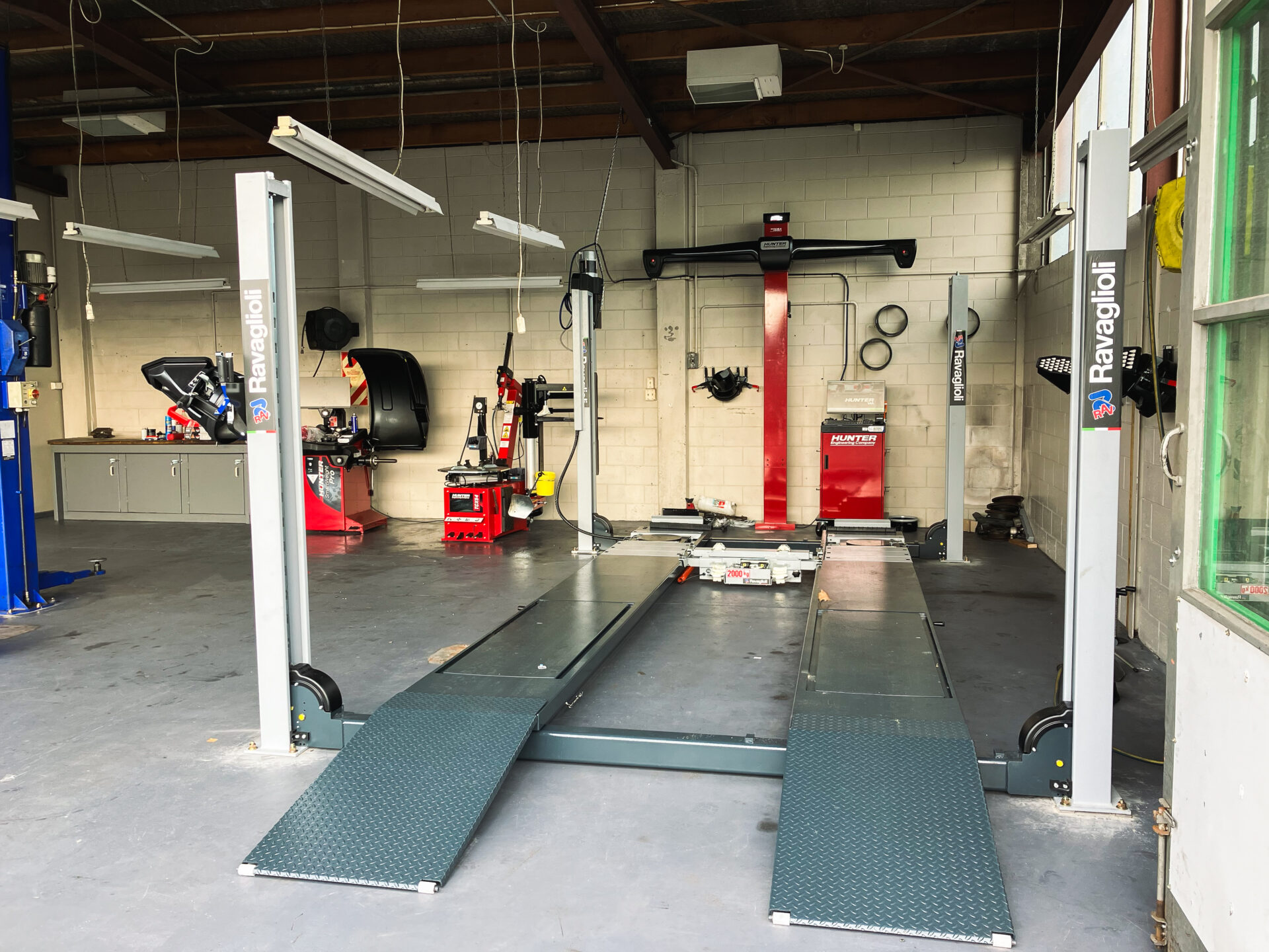 Hunter Engineering equipment at Alpha Auto & Tyres